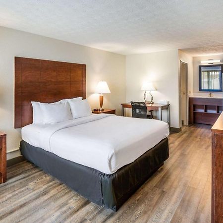 Suburban Studios Middlesboro Экстерьер фото