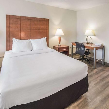 Suburban Studios Middlesboro Экстерьер фото