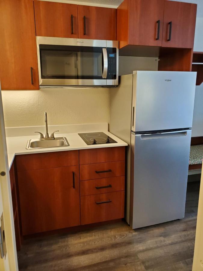 Suburban Studios Middlesboro Экстерьер фото