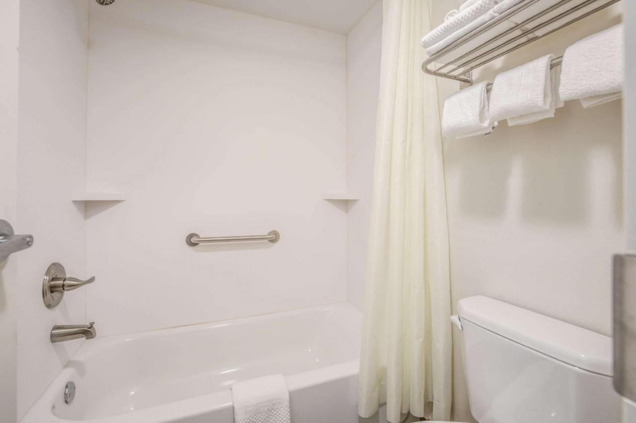 Suburban Studios Middlesboro Экстерьер фото