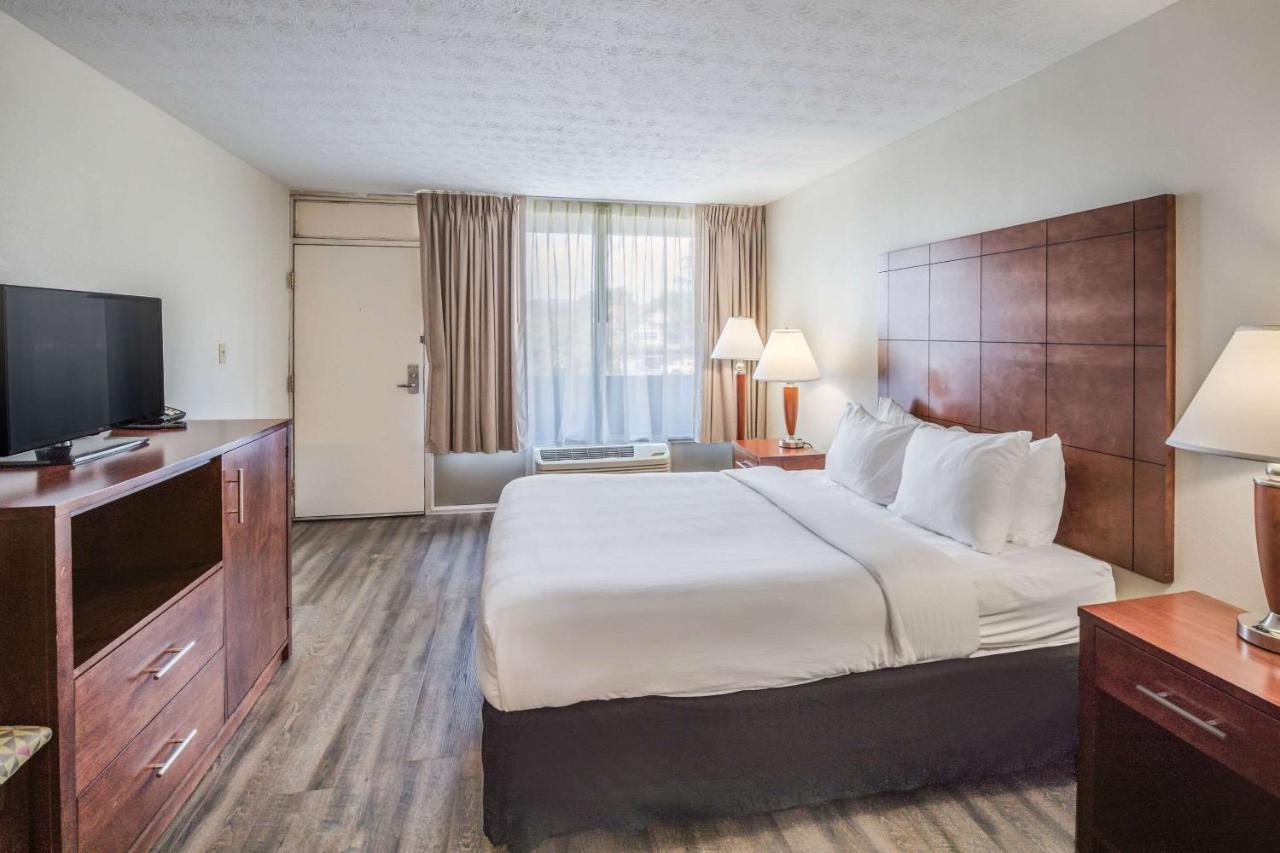 Suburban Studios Middlesboro Экстерьер фото